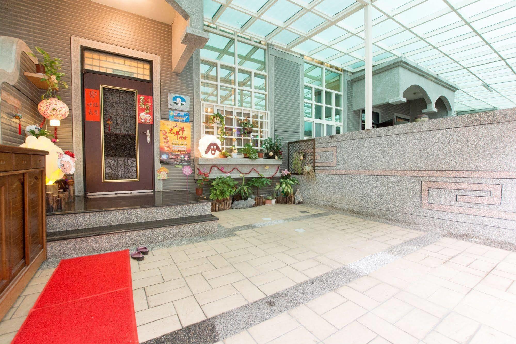 巧緣民宿11人包棟 Hualien Exterior foto